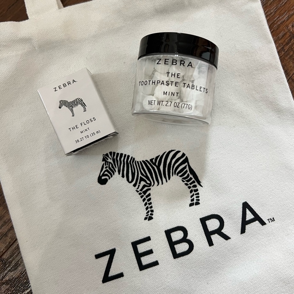 Zebra Toothpaste Tablets & Floss - Picture 1 of 8